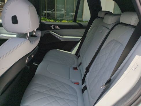 New 2026 BMW X5 xDrive40i w/ Premium Package AWD/4WD image 14