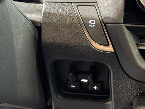 Used 2024 Lexus GX 550 AWD/4WD image 20
