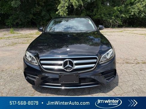 Used 2017 Mercedes-Benz E 300 4MATIC image 5