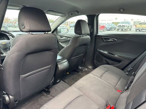Used 2018 Chevrolet Malibu LS image 26