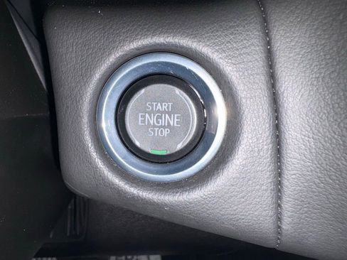 Used 2023 Chevrolet Suburban Premier RWD image 34