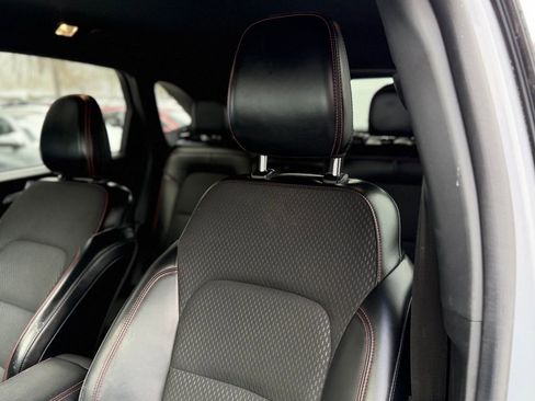 Used 2025 Ford Escape ST-Line Select image 9