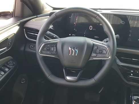 Used 2024 Buick Envista Avenir image 25