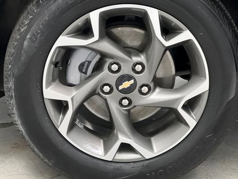 Used 2025 Chevrolet Trax LT image 58