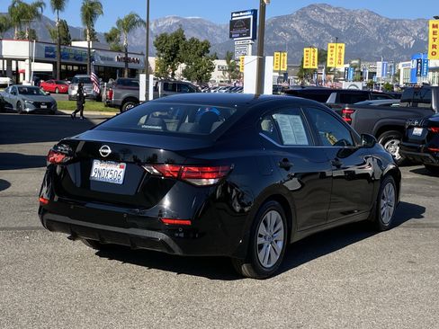 Used 2024 Nissan Sentra S image 3