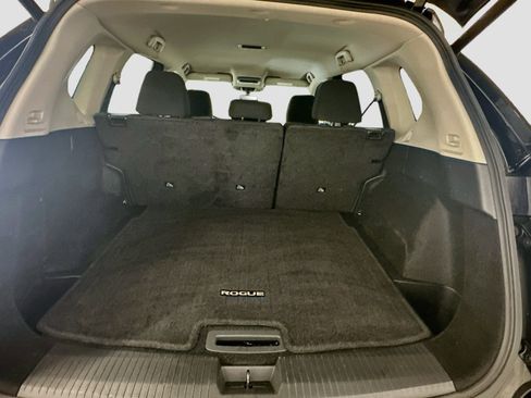Used 2025 Nissan Rogue SV AWD/4WD image 29