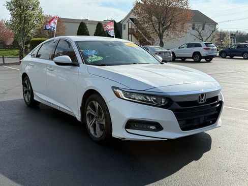 Used 2019 Honda Accord EX image 4
