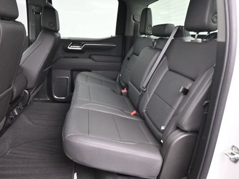 Used 2025 GMC Sierra 1500 SLT RWD image 14