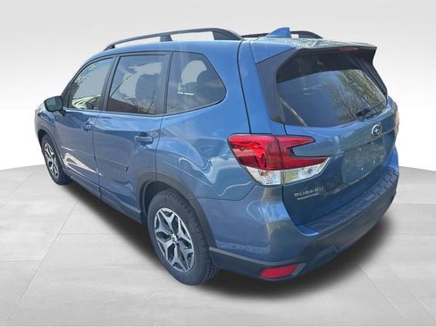 Used 2021 Subaru Forester Premium image 5