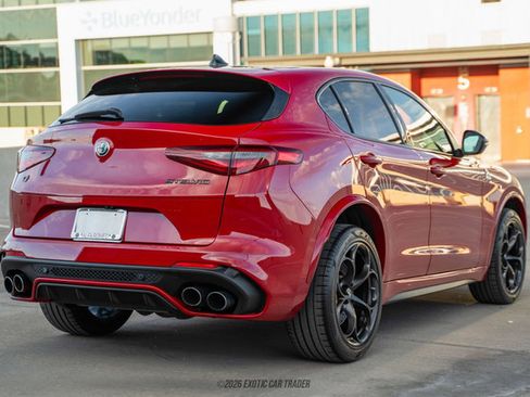 Used 2020 Alfa Romeo Stelvio Quadrifoglio image 8