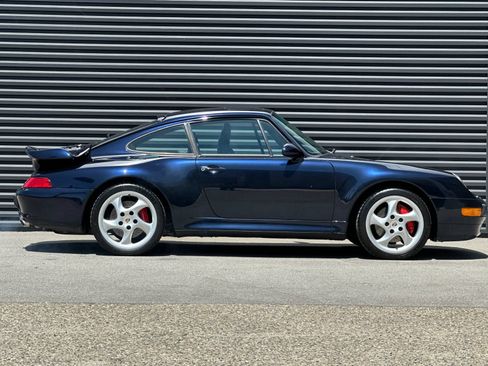 Used 1996 Porsche 911 Turbo RWD image 9