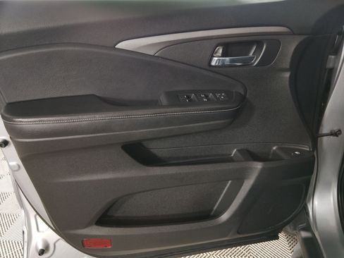 Used 2021 Honda Ridgeline Sport image 11