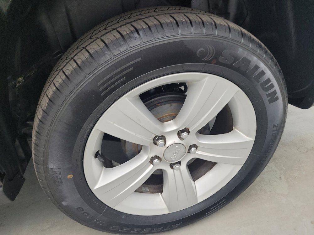 Used 2017 Jeep Patriot Latitude FWD image 31