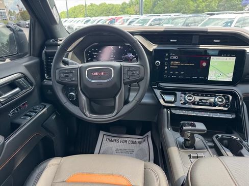 Used 2025 GMC Sierra 1500 AT4 w/ AT4 Premium Package AWD/4WD image 14