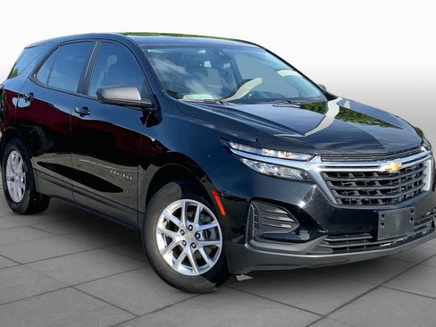 Used 2024 Chevrolet Equinox LS FWD image 3