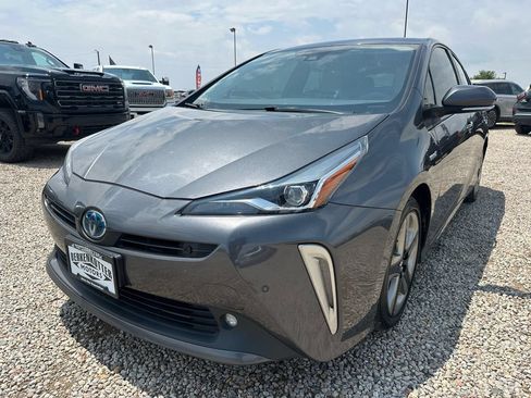 Used 2022 Toyota Prius XLE FWD image 5