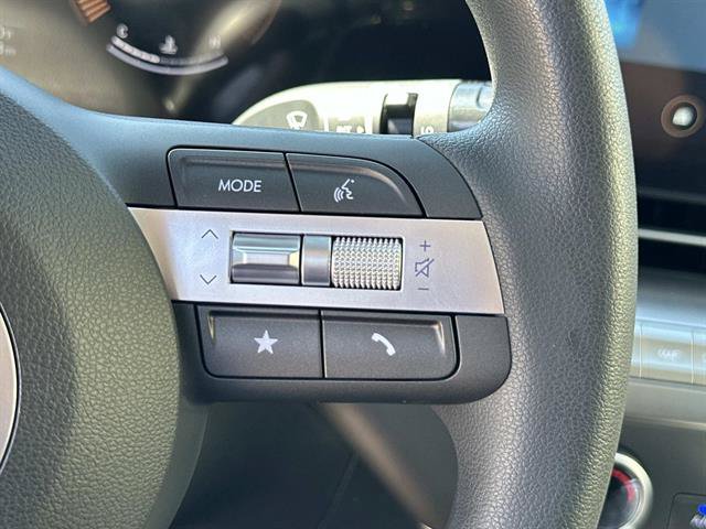New 2027 Hyundai Kona SE FWD image 10