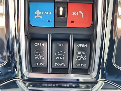 Certified 2024 Jeep Grand Cherokee Overland image 45