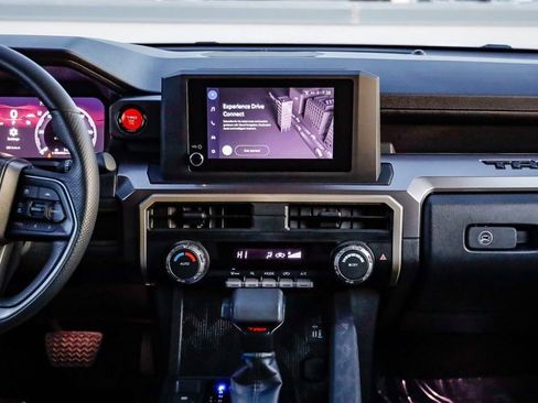 Used 2025 Toyota Tacoma TRD Off-Road image 16