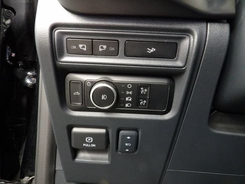 Used 2024 Ford F150 Lariat w/ Equipment Group 502A High AWD/4WD image 48
