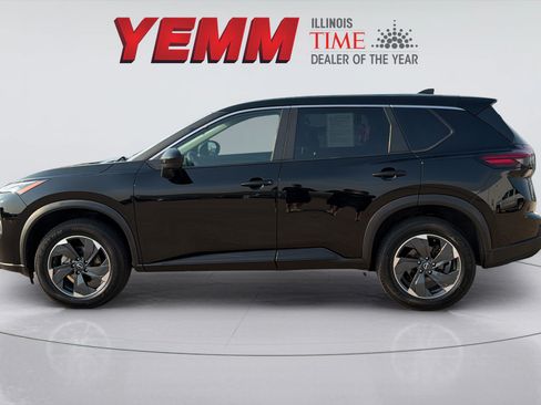 Used 2024 Nissan Rogue SV AWD/4WD image 8