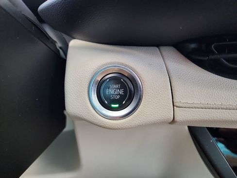 Used 2021 Buick Envision Essence w/ Technology Package I FWD image 25