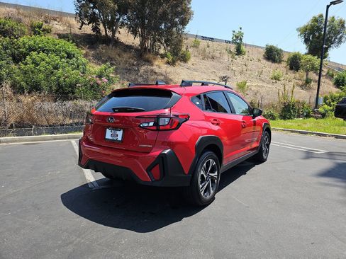 Used 2025 Subaru Crosstrek 2.5i Premium AWD/4WD image 7