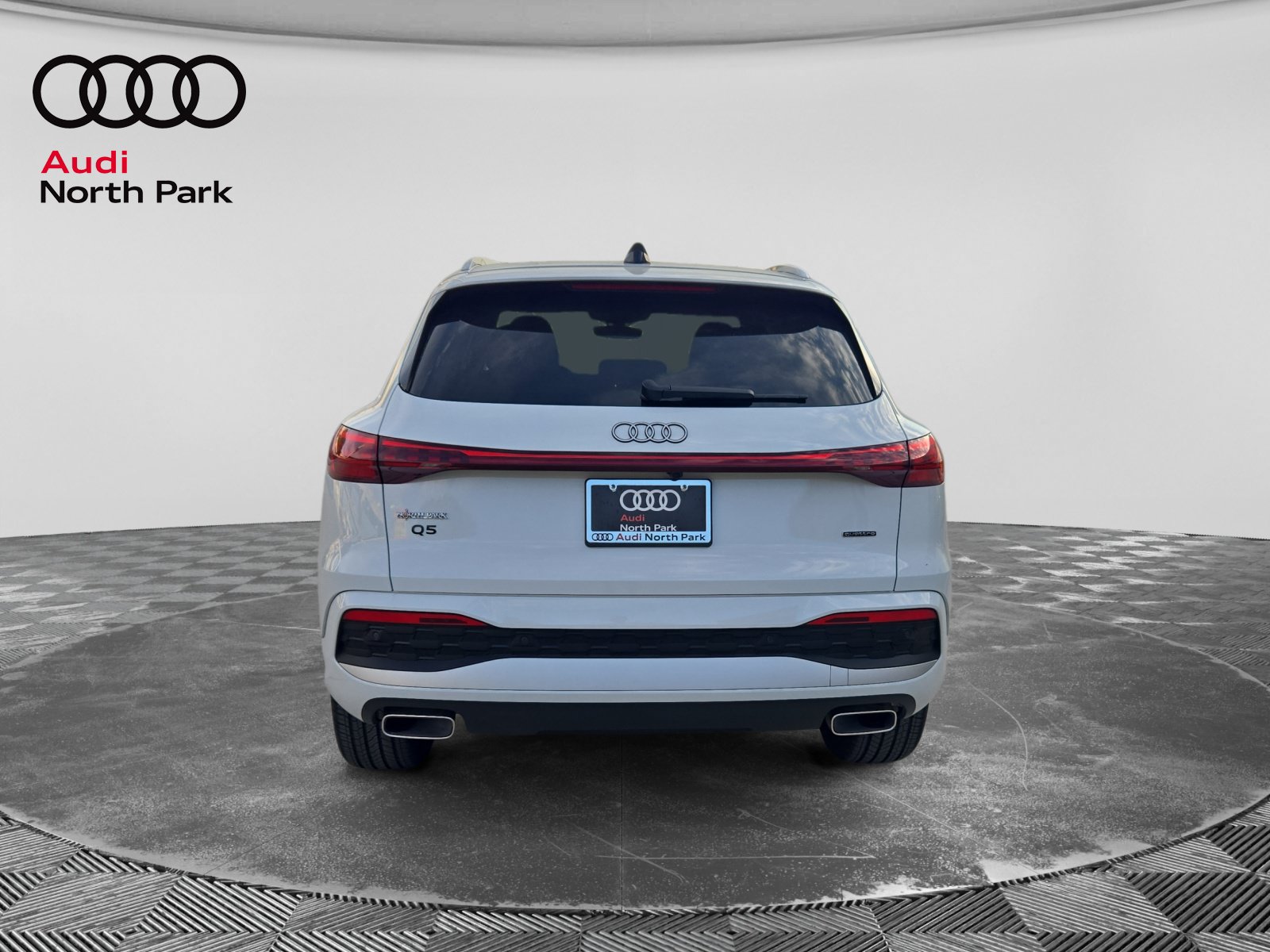 Used 2025 Audi Q5 Premium Plus AWD/4WD image 4