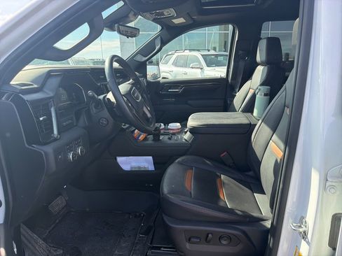 Used 2024 GMC Sierra 1500 AT4 w/ Technology Package image 13