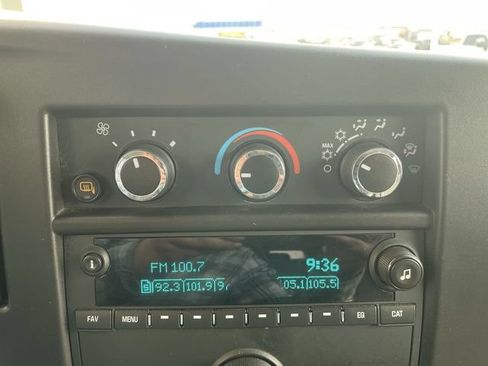 Used 2024 Chevrolet Express 3500 LT w/ LT Preferred Equipment Group RWD image 18