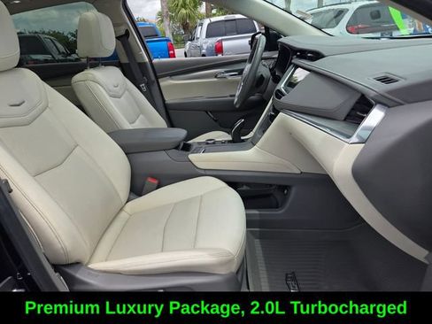 Used 2022 Cadillac XT5 Premium Luxury FWD image 17