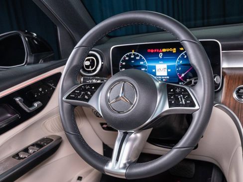 Certified 2026 Mercedes-Benz GLC 300 image 15