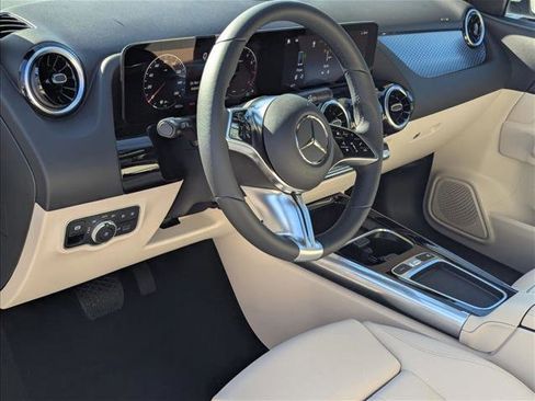 New 2026 Mercedes-Benz GLA 250 image 3