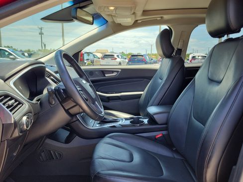 Used 2017 Ford Edge Titanium w/ Equipment Group 302A AWD/4WD image 23