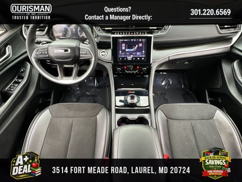 Used 2025 Jeep Grand Cherokee Altitude AWD/4WD image 16