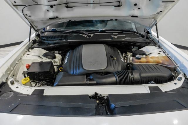 Used 2017 Dodge Challenger R/T RWD image 47