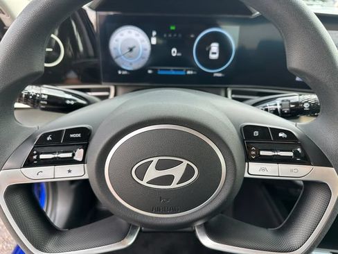 Used 2024 Hyundai Elantra SEL FWD image 24