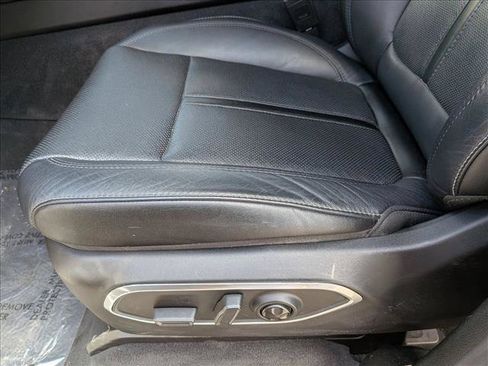 Certified 2024 Jeep Wagoneer Series II w/ Flexible Seating Group AWD/4WD image 10