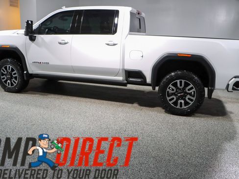 Used 2023 GMC Sierra 2500 AT4 w/ AT4 Premium Plus Package image 11