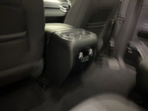 Used 2025 GMC Acadia Elevation image 28