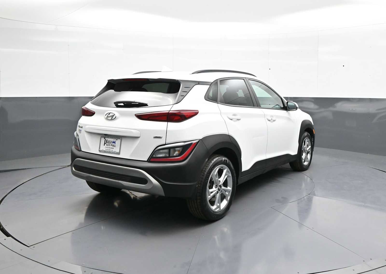 Certified 2023 Hyundai Kona SEL AWD/4WD image 6