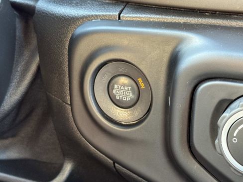 Used 2021 Jeep Wrangler Unlimited Sport image 14