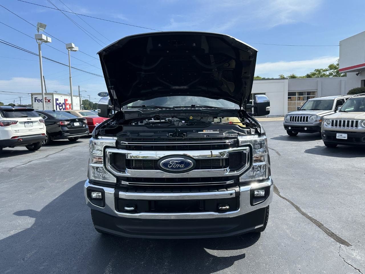 Used 2022 Ford F350 XLT w/ XLT Premium Package AWD/4WD image 17