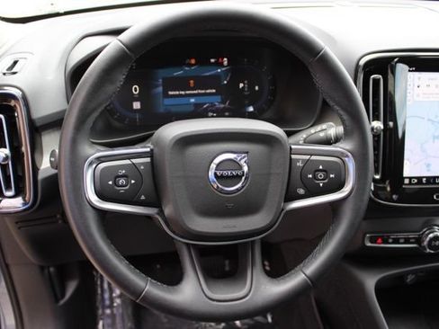 Used 2023 Volvo XC40 B5 Plus w/ Protection Package Premier AWD/4WD image 29