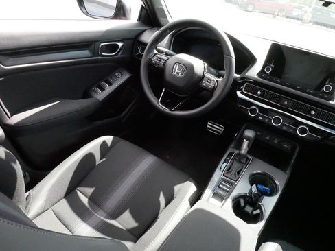 Certified 2026 Honda Civic Sport image 9
