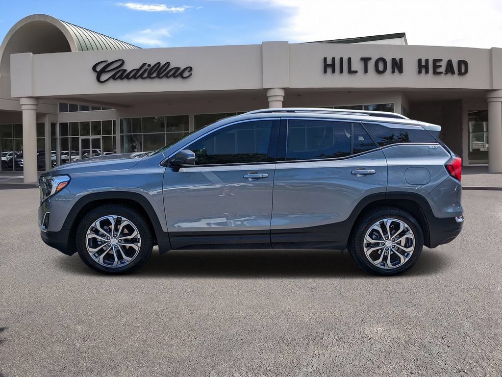 Certified 2024 Cadillac XT4 Luxury w/ Cold Weather Package FWD image 6