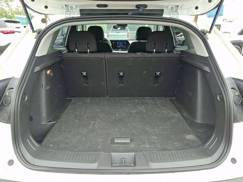 Used 2024 Chevrolet Trax LS FWD image 28