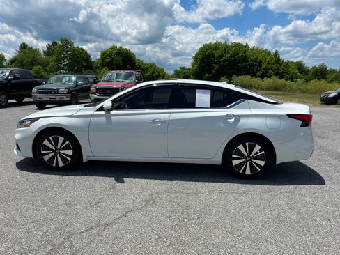 Used 2021 Nissan Altima 2.5 SL FWD image 6