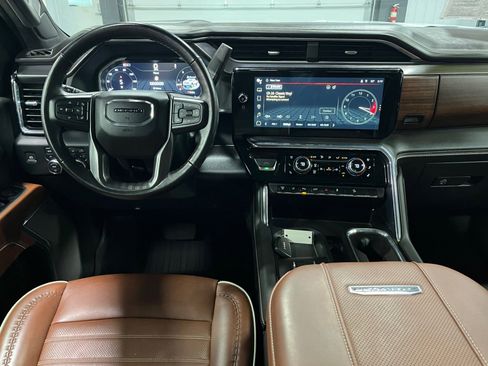 Used 2024 GMC Sierra 2500 Denali Ultimate w/ Max Trailering Package image 13