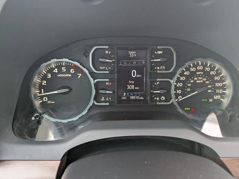 Used 2018 Toyota Tundra Limited image 18